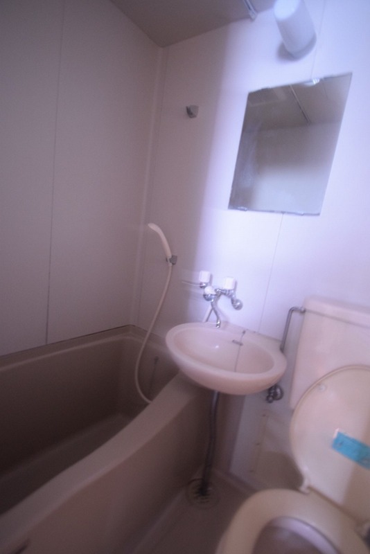 バス・シャワールーム　別部屋参考写真