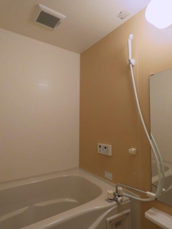 バス・シャワールーム　図面と現状に相違がある場合には現状を優先