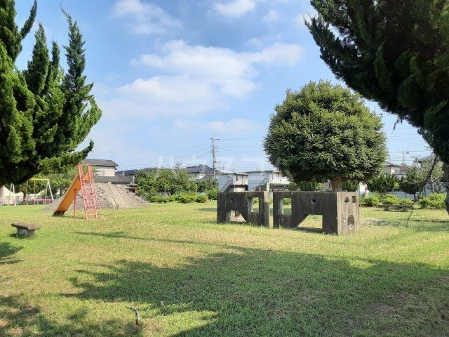 公園　出し山第二児童公園（公園）まで906m