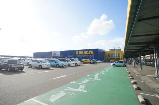 ショッピングセンター　IKEA(イケア)（ショッピングセンター）まで1524m