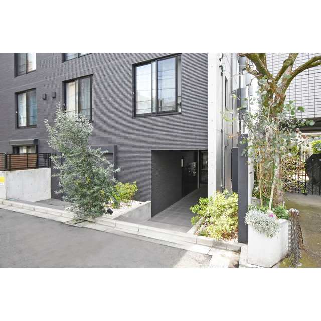 エントランス　毎日通るエントランスはこのようになっています