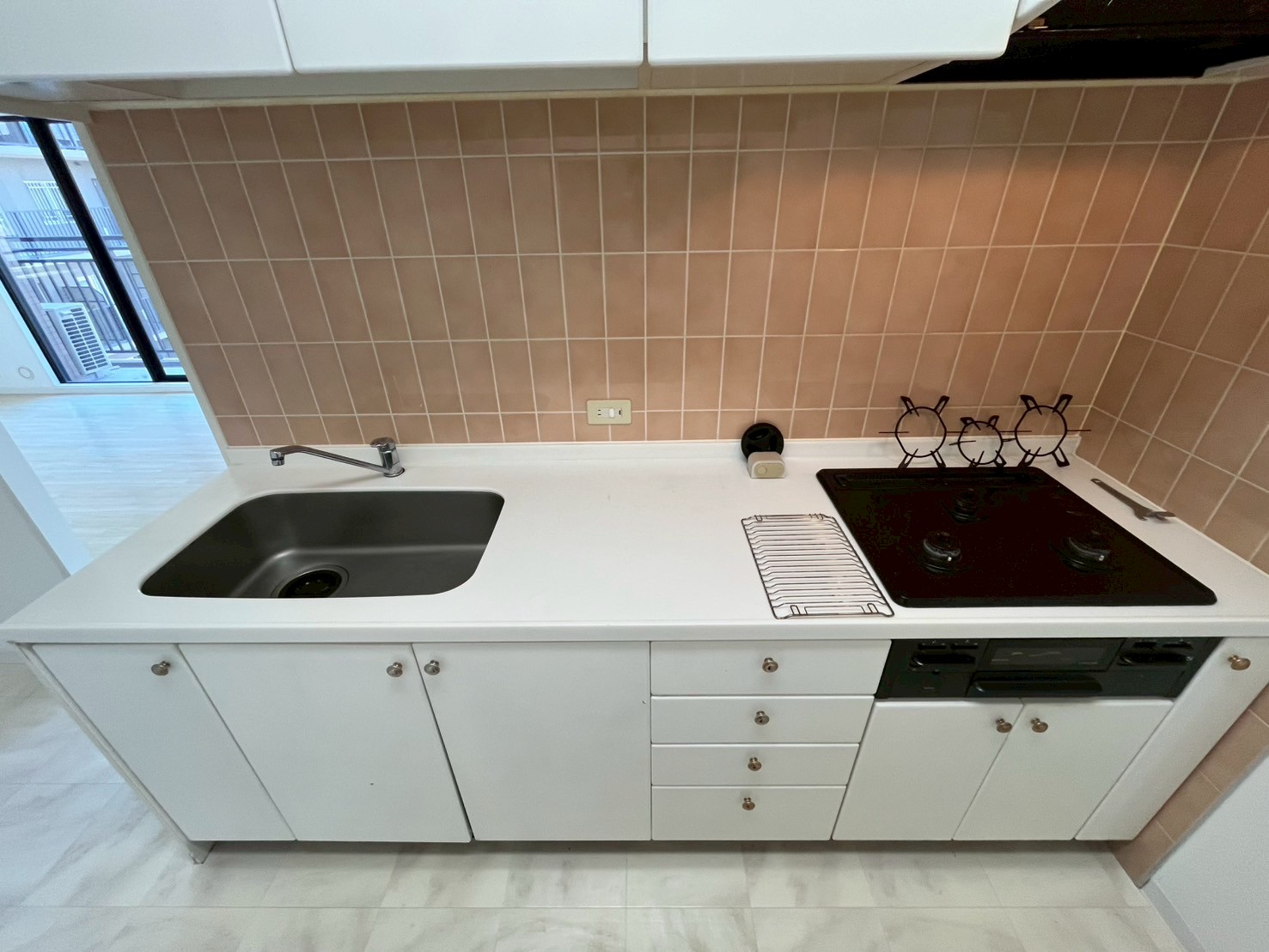 キッチン　反転タイプです