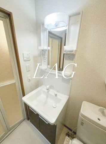 洗面設備　独立洗面台です。