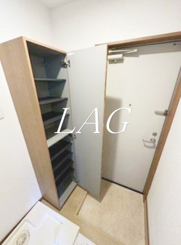 玄関　玄関です。