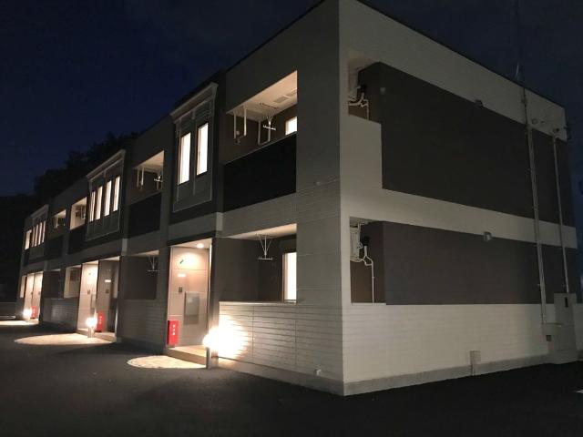 建物外観　外観写真（夜）