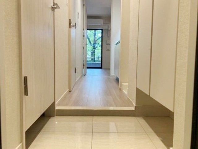 玄関　※別部屋同仕様