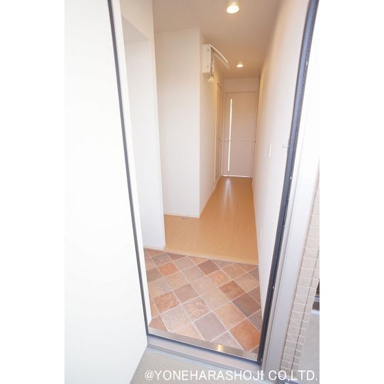 玄関　※同タイプの部屋