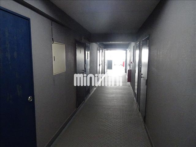 ロビー　共有廊下