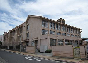 小学校　大久保南小学校（小学校）まで742m