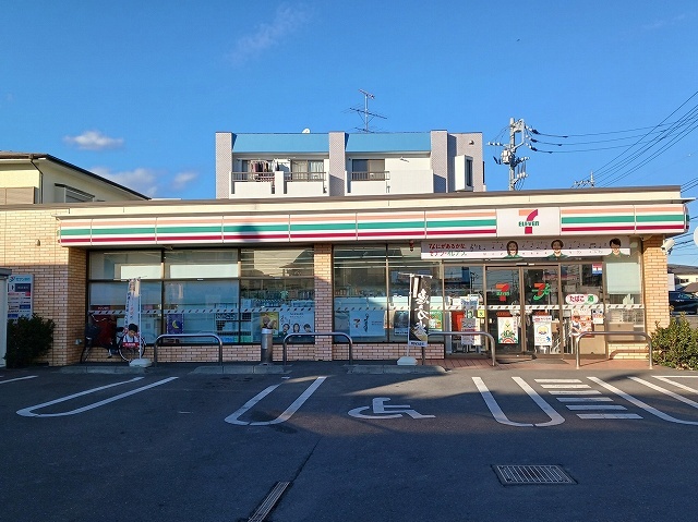 その他　セブンイレブンまで180m