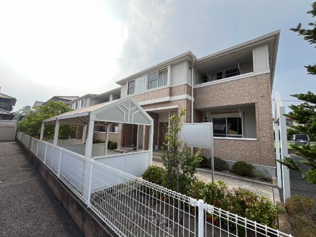 建物外観　外観写真（昼）