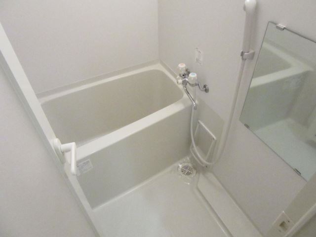 バス・シャワールーム　人気のバス、トイレ別です。