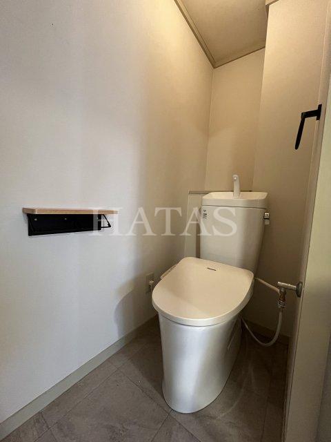 トイレ　同物件別部屋です。