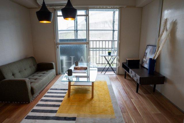 居室・リビング　同物件別部屋です。