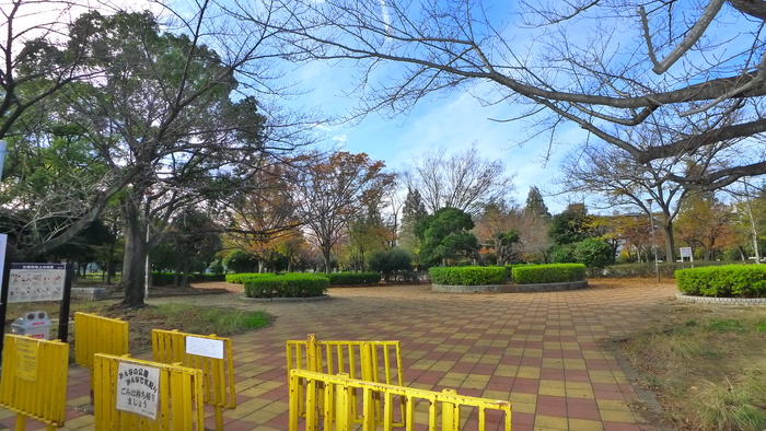 公園　新松戸中央公園（公園）まで848m