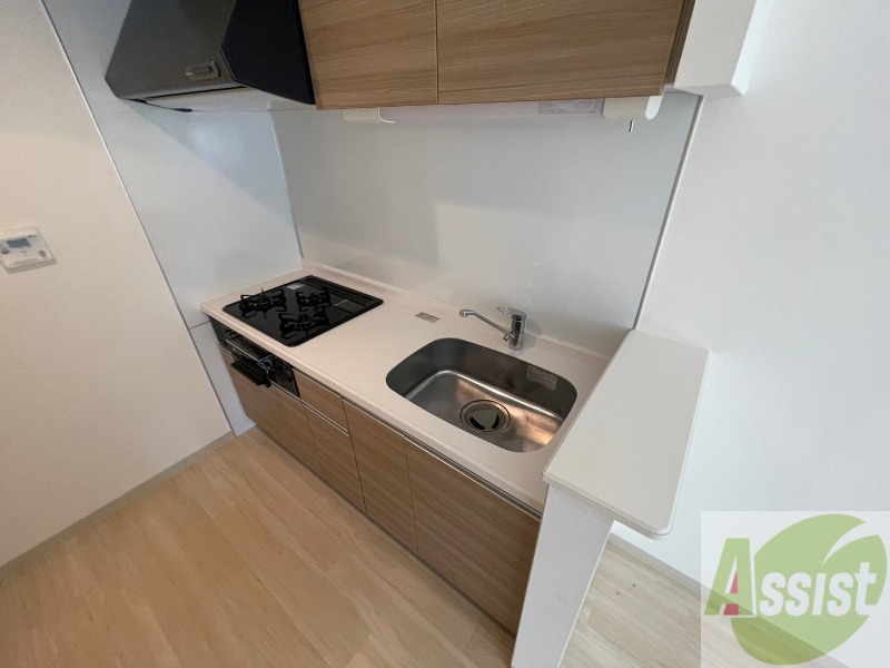 キッチン　調理スペースが確保されていて使いやすそうな印象でした。