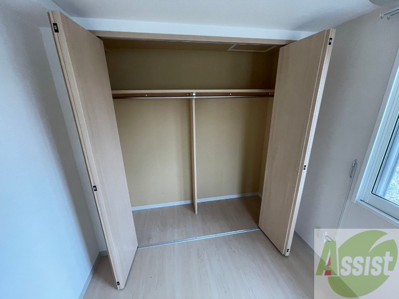 収納　クローゼットがありました。お洋服や荷物はここへ