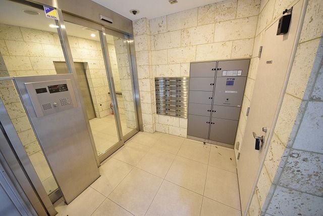 エントランス　エントランス