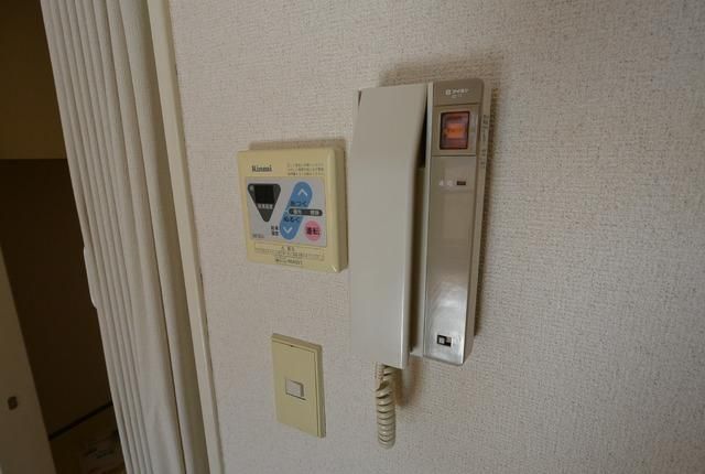 セキュリティ　★インターホン付です★