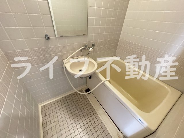 バス・シャワールーム　日々の暮らしに欠かせないお風呂です