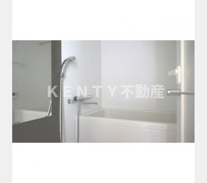 バス・シャワールーム　お風呂で日々の疲れを落としましょう