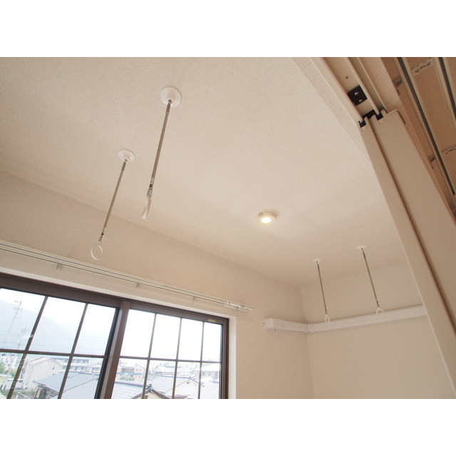 その他　室内物干し