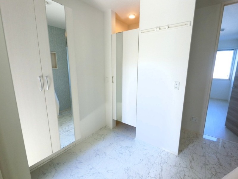 玄関　図面と現状に相違がある場合には現状を優先