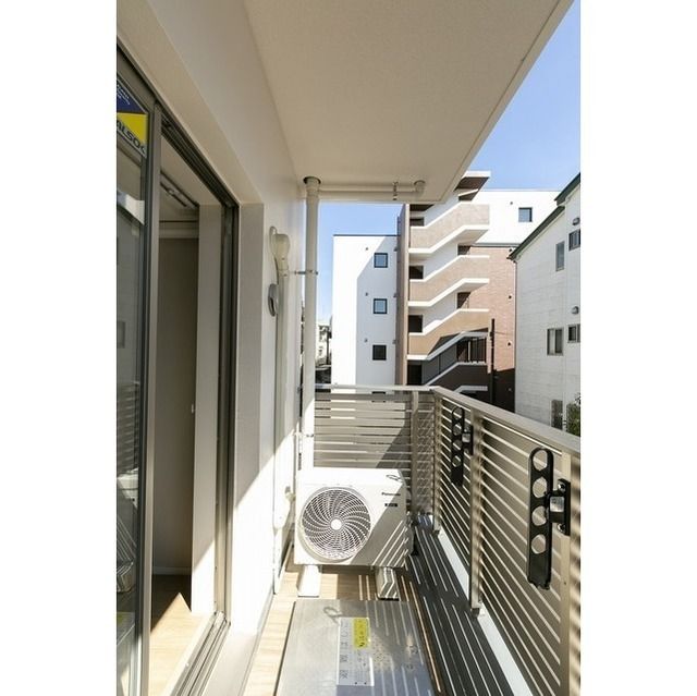 バルコニー　※家具家電配置例参考写真 　現状優先