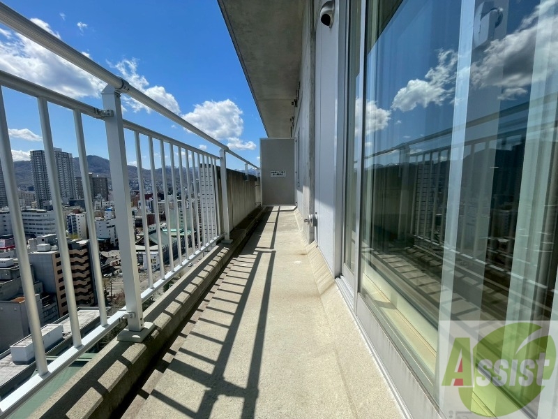 バルコニー　バルコニーが付いていますので一息ついてみてはいかがですか。