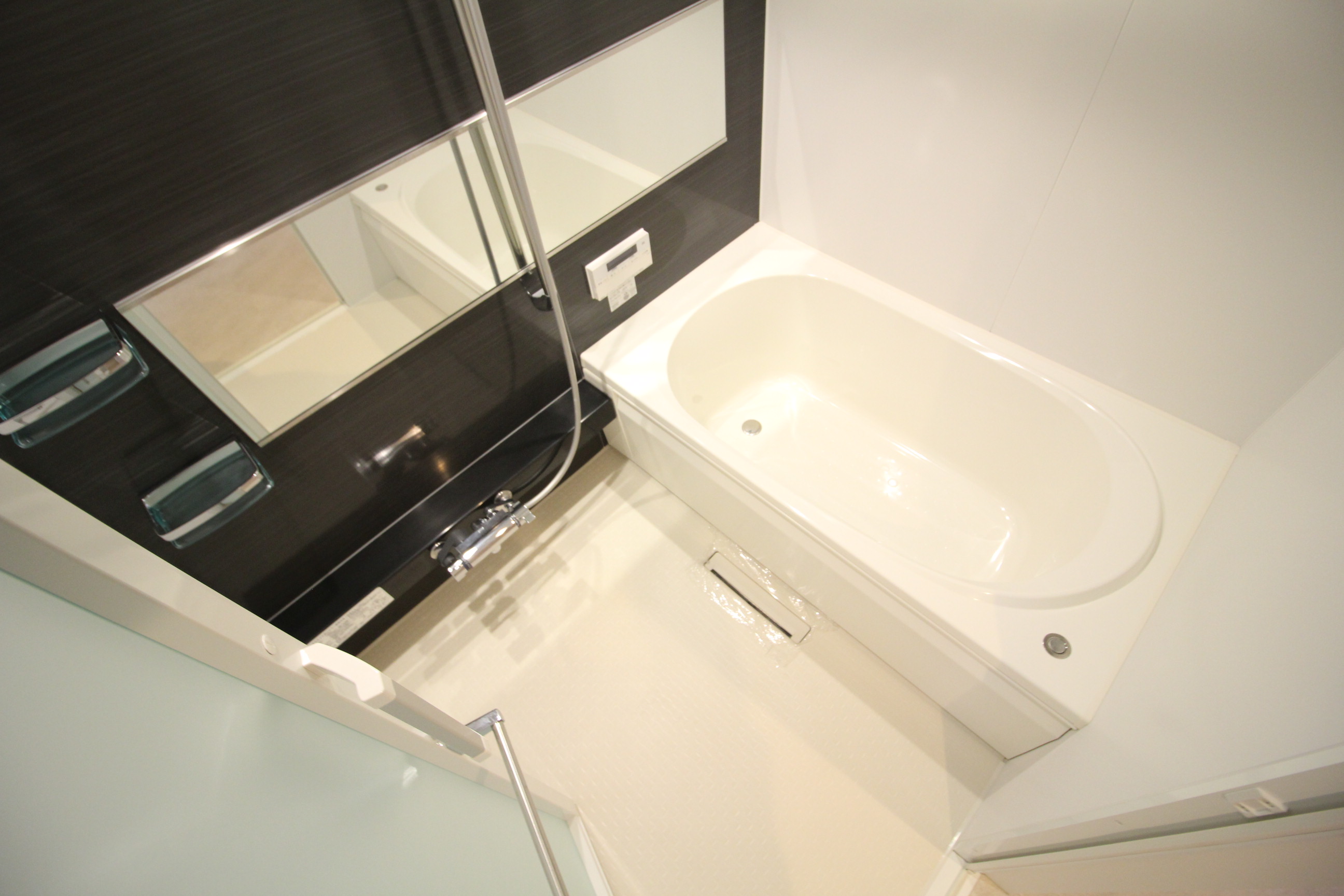 バス・シャワールーム　浴室乾燥機ついてます♪