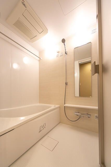 バス・シャワールーム　バス