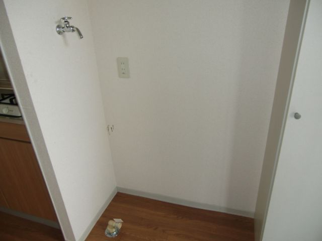 その他設備　室内洗濯機置き場です。