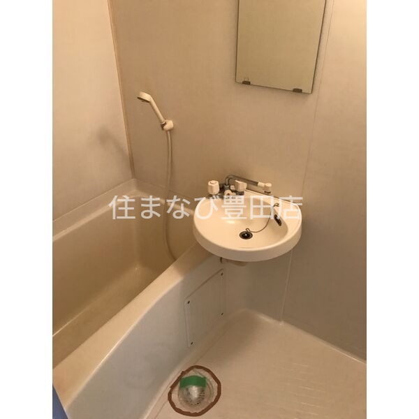 バス・シャワールーム　同型別部屋写真