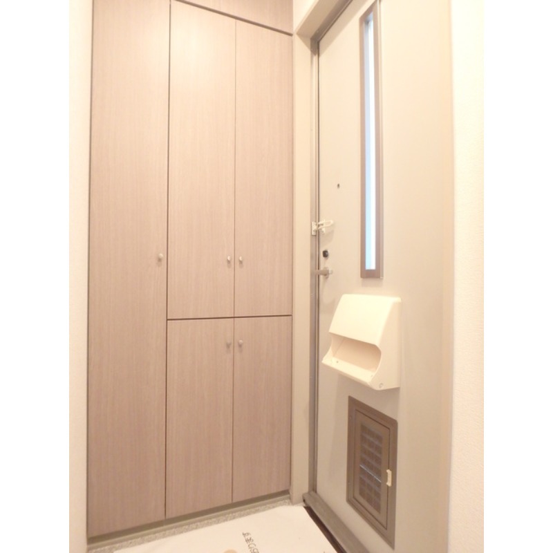 玄関　図面と現状に相違がある場合には現状を優先