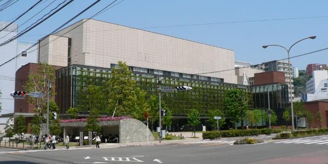 その他　長崎市立図書館（その他）まで438m