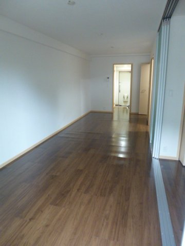 居室・リビング　使いやすい居間です