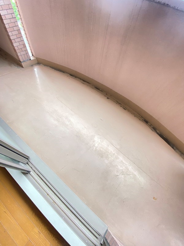 バルコニー　お洗濯にも便利なバルコニー付き