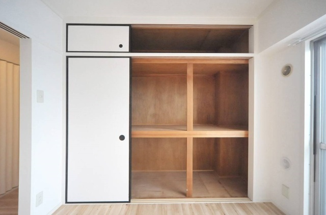 収納　同タイプ別室の写真です