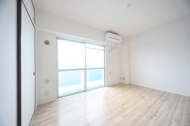 居室・リビング　同タイプ別室の写真です