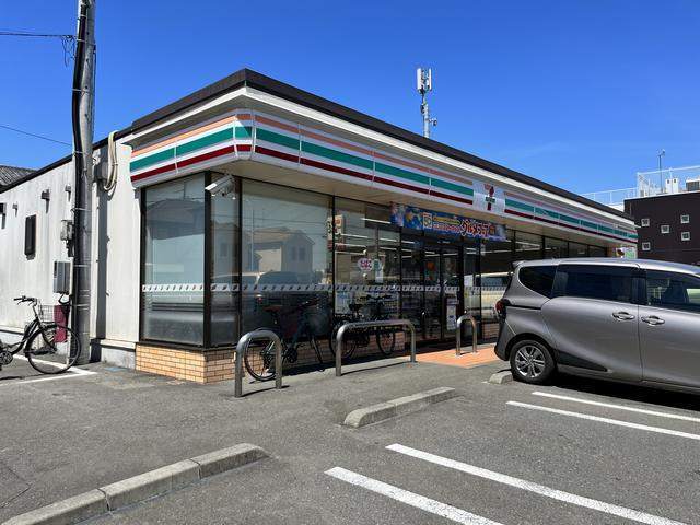 コンビニ　セブンイレブン横浜阿久和山谷店（コンビニ）まで510m