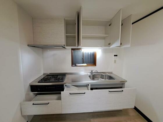 キッチン　３口ガスコンロシステムキッチン