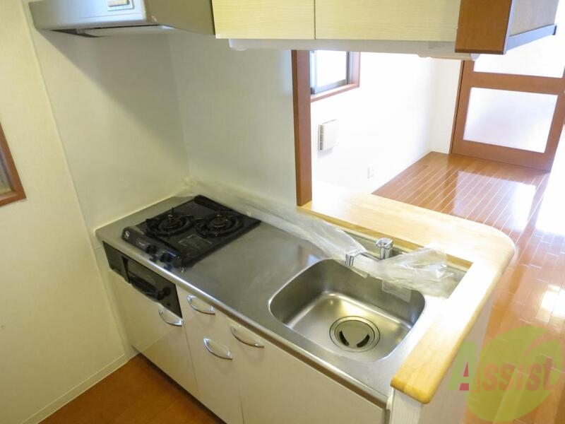 キッチン　ミニキッチンなのに２口コンロ収納もたっぷりです。