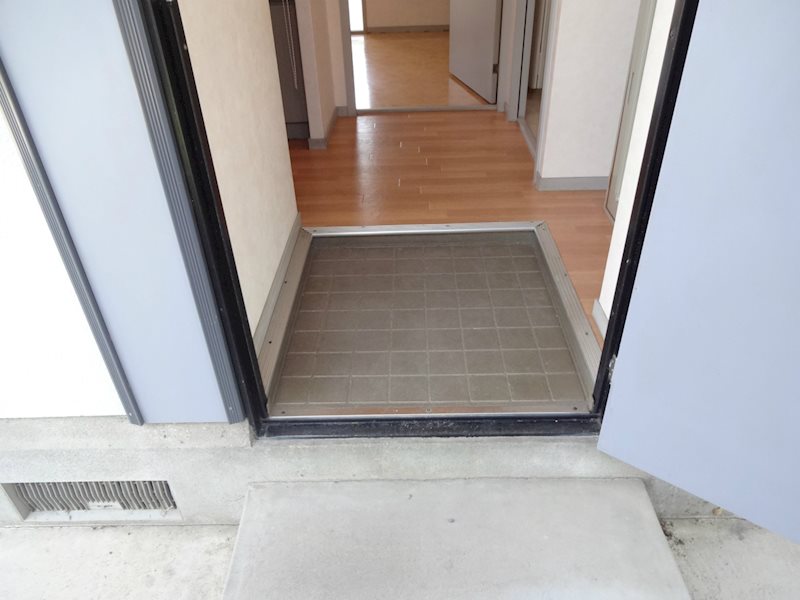 玄関　108の参考画像です。