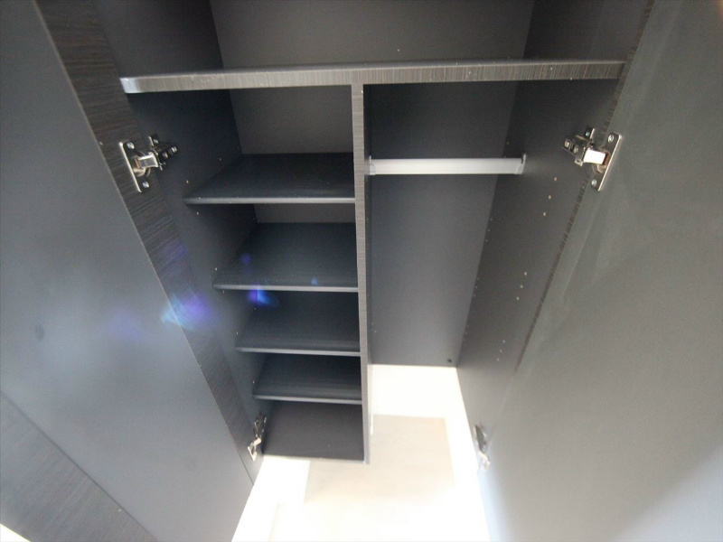 玄関　玄関　シューズボックス付（収納充実してます）