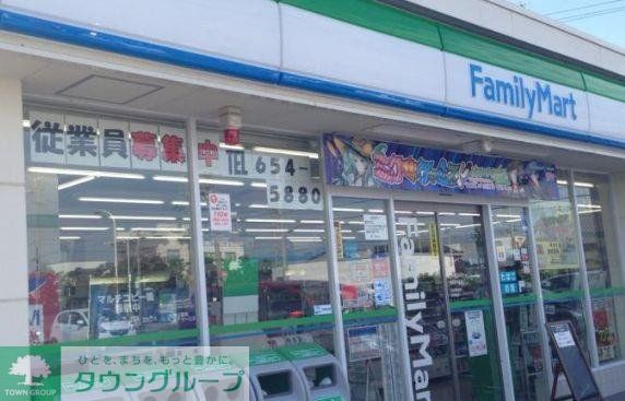 コンビニ　ファミリーマート中島店（コンビニ）まで632m
