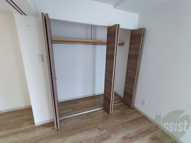 収納　寝室のクローゼットにもたくさん収納出来ますね！