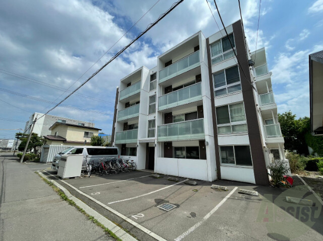 建物外観　札幌市北区麻生町「パインヒルズ麻生」