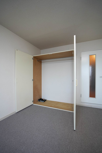 収納　同じ建物の別なお部屋