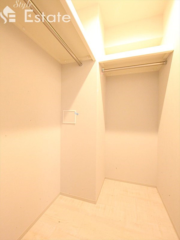 収納　ウォークインクローゼット