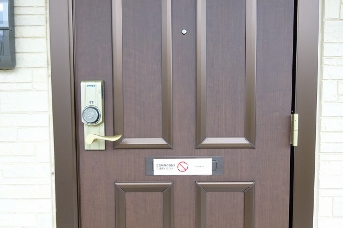 玄関　収納もある玄関です